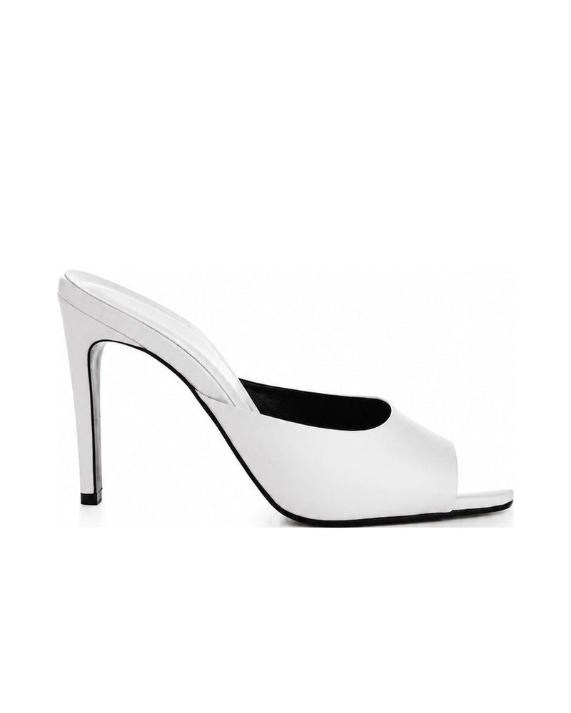BIANCA White mule side profile