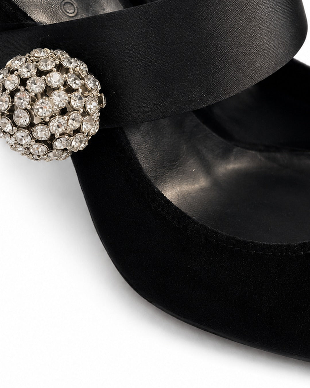 STELLA crystal embellishment close up